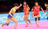 Ashish (centre) was retained by the Bulls for Season 5
